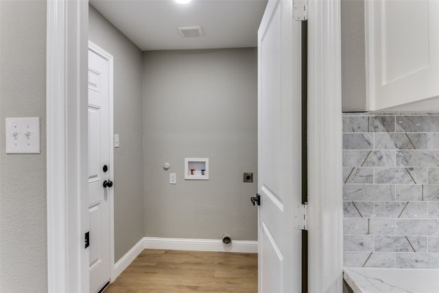 1420 Meadow Lane Terrace, Fort Worth, TX 76112