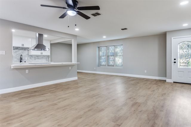 1420 Meadow Lane Terrace, Fort Worth, TX 76112