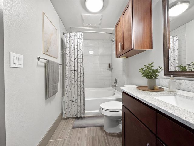 2910 Milam Street 1202, Houston, TX 77006