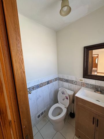 17W154 Terry Trail, Willowbrook, IL 60527