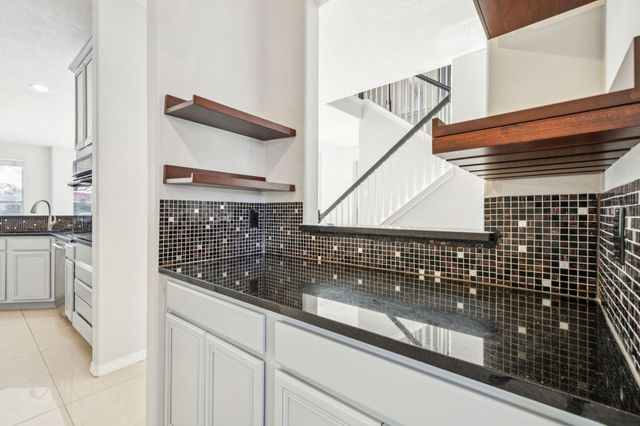 1906 Blue Water Bay Drive, Katy, TX 77494