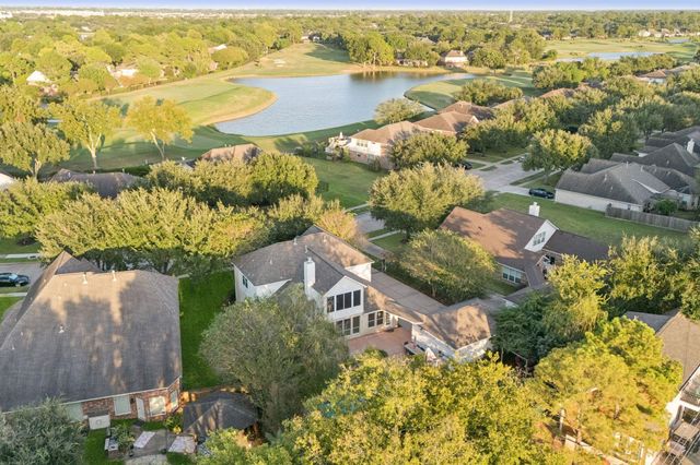 1906 Blue Water Bay Drive, Katy, TX 77494