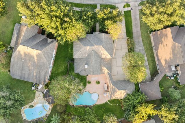 1906 Blue Water Bay Drive, Katy, TX 77494