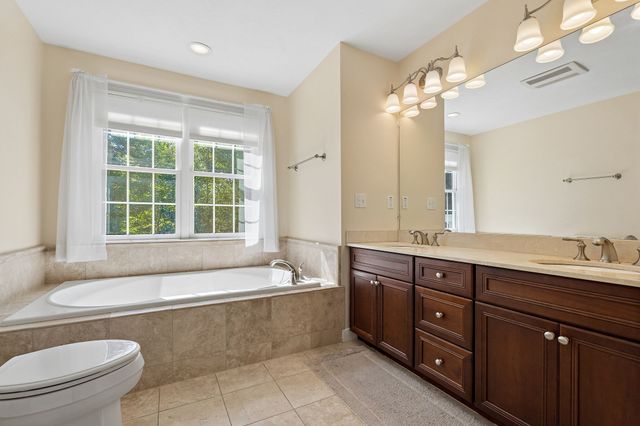 7 Sylvan Dr, Stow, MA 01775