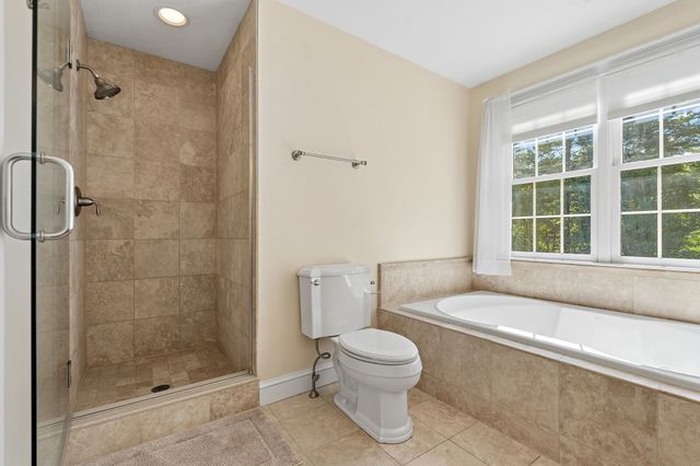 7 Sylvan Dr, Stow, MA 01775