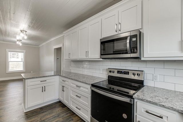 4615 S Lee Street, Buford, GA 30518