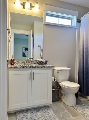 369 Frontier Dr, Clarksville, TN 37043