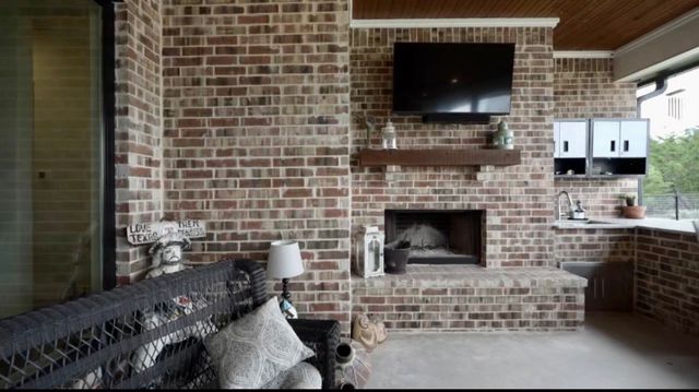 1096 Timber Hills Drive, Weatherford, TX 76087