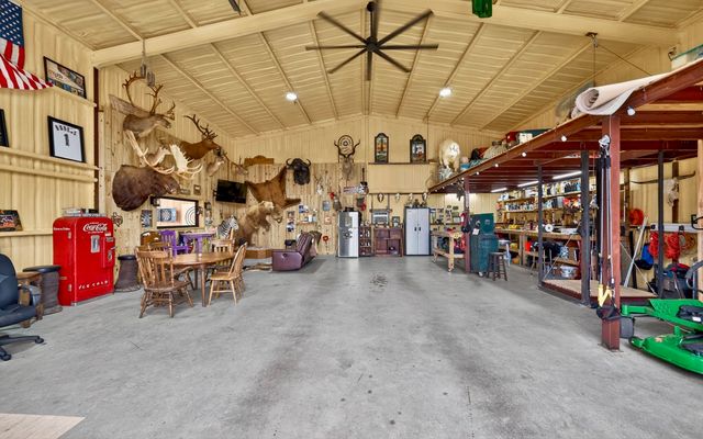 1096 Timber Hills Drive, Weatherford, TX 76087