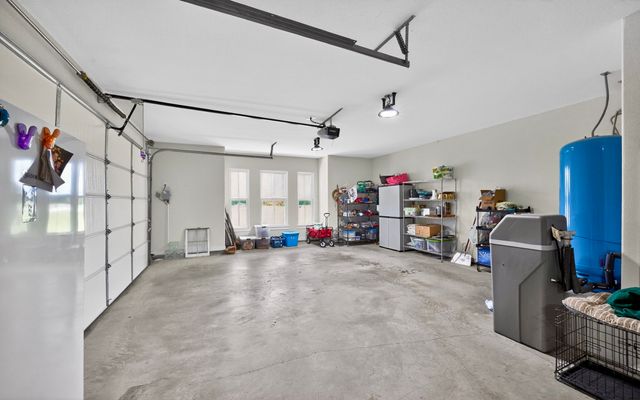 1096 Timber Hills Drive, Weatherford, TX 76087