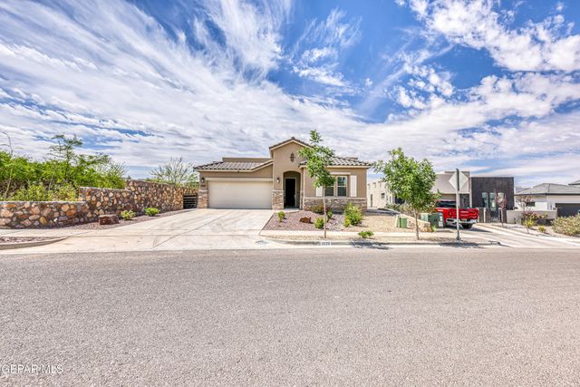 1820 WAR PATH Drive, El Paso, TX 79911