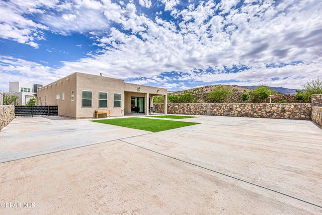 1820 WAR PATH Drive, El Paso, TX 79911