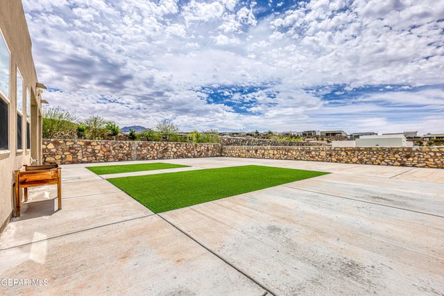 1820 WAR PATH Drive, El Paso, TX 79911