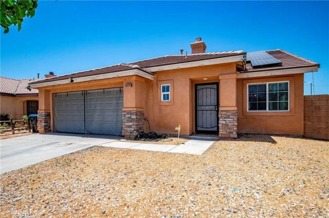 45265 Sancroft, Lancaster, CA 93535