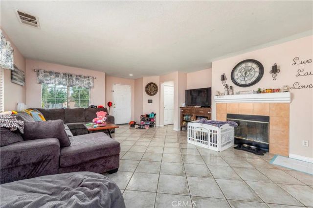 45265 Sancroft, Lancaster, CA 93535