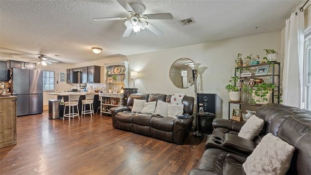 780-786 SE 1st Street, Gentry, AR 72736