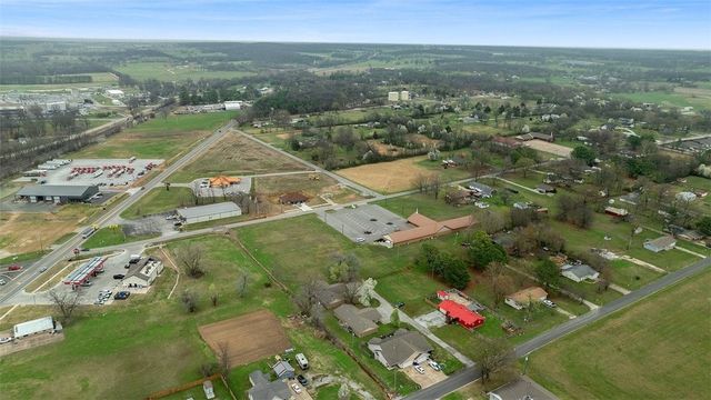 780-786 SE 1st Street, Gentry, AR 72736