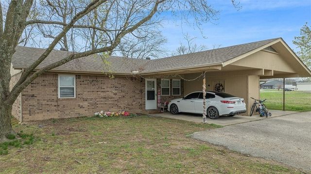 780-786 SE 1st Street, Gentry, AR 72736