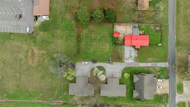 780-786 SE 1st Street, Gentry, AR 72736