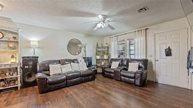 780-786 SE 1st Street, Gentry, AR 72736