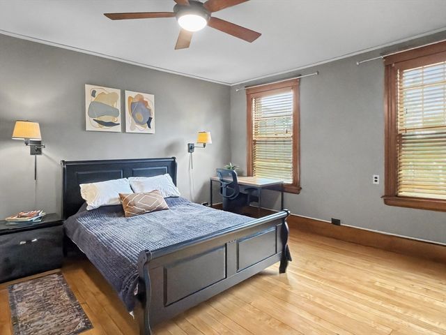 4 Westland St, Worcester, MA 01602