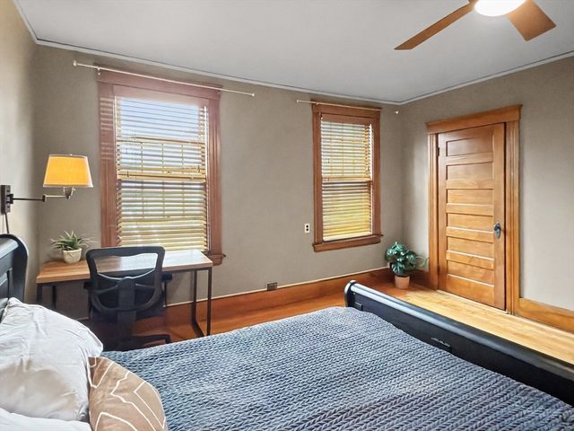 4 Westland St, Worcester, MA 01602