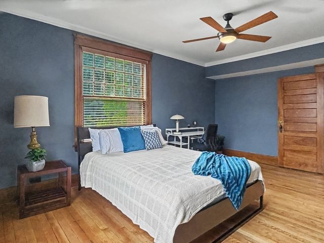 4 Westland St, Worcester, MA 01602