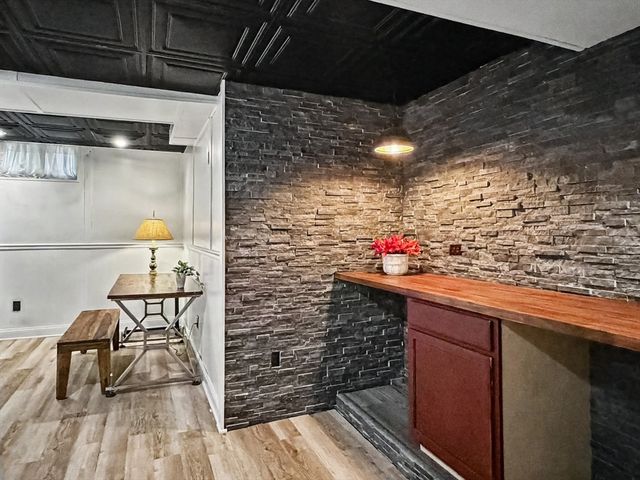 4 Westland St, Worcester, MA 01602