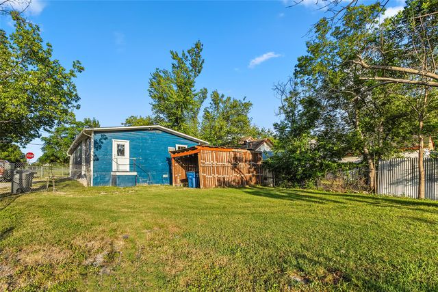 127 N Morocco Avenue, Dallas, TX 75211