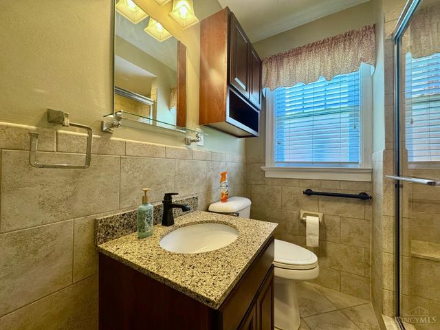 1649 Lionel Avenue, Cincinnati, OH 45214