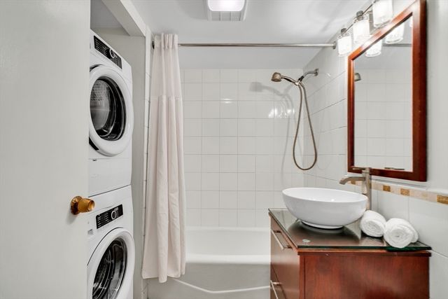 231 Coolidge Ave 410, Watertown, MA 02472