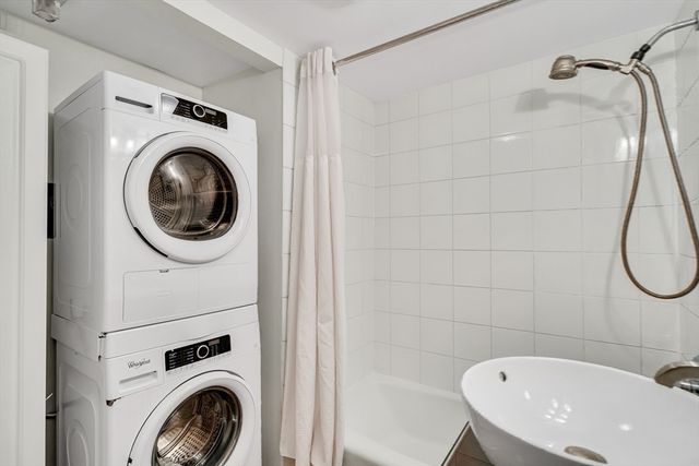 231 Coolidge Ave 410, Watertown, MA 02472