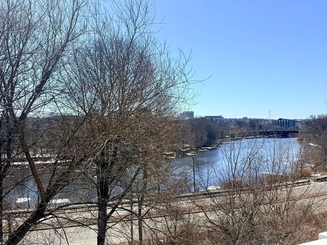 231 Coolidge Ave 410, Watertown, MA 02472