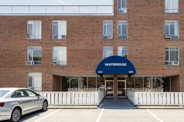 231 Coolidge Ave 410, Watertown, MA 02472