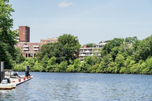 231 Coolidge Ave 410, Watertown, MA 02472