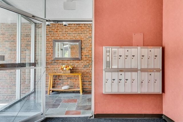 231 Coolidge Ave 410, Watertown, MA 02472