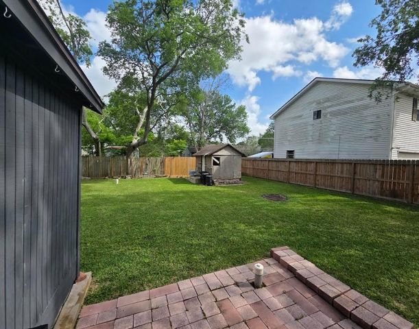 1211 3rd Street, League City, TX 77573