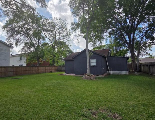 1211 3rd Street, League City, TX 77573