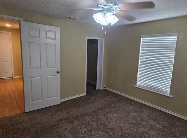 1211 3rd Street, League City, TX 77573