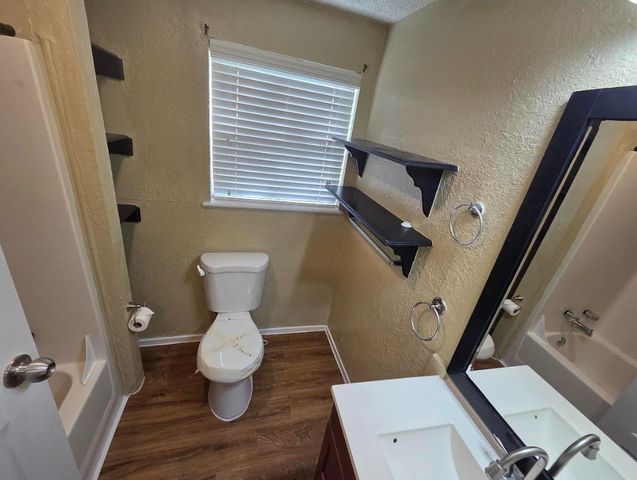 1211 3rd Street, League City, TX 77573