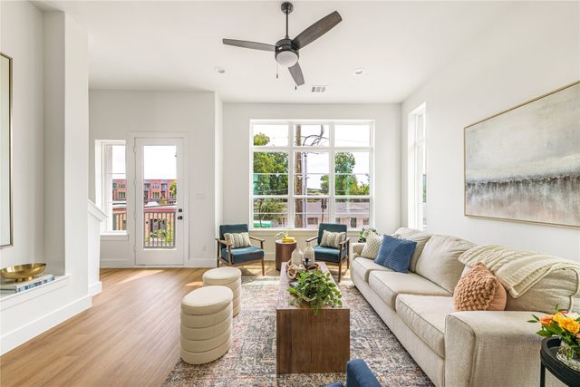 13325 Bee Street 302, Farmers Branch, TX 75234