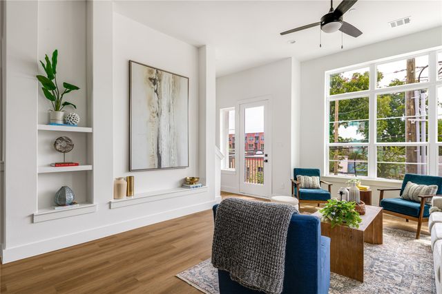 13325 Bee Street 302, Farmers Branch, TX 75234