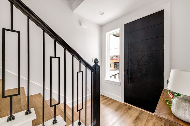 13325 Bee Street 302, Farmers Branch, TX 75234