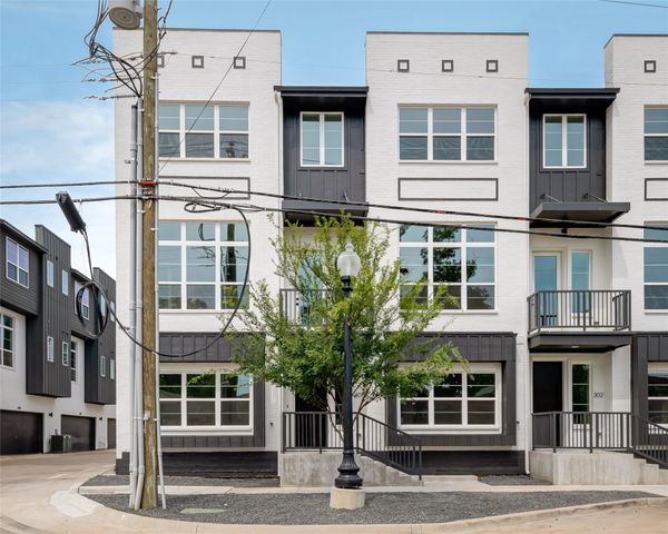 13325 Bee Street 302, Farmers Branch, TX 75234