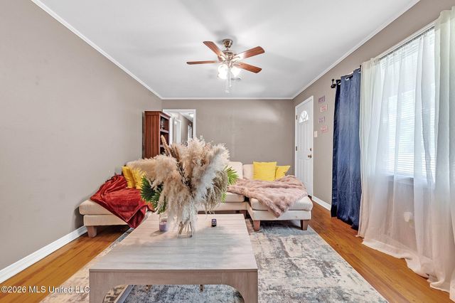 321 Panola Avenue, Batesville, MS 38606