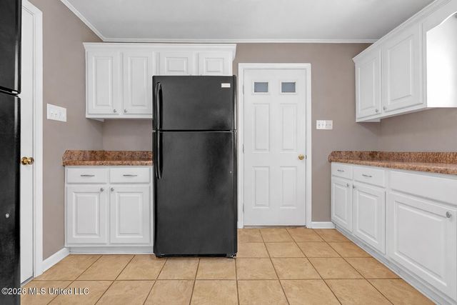 321 Panola Avenue, Batesville, MS 38606