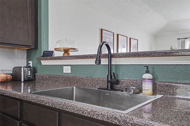 2612 W El Dorado Street, Broken Arrow, OK 74011