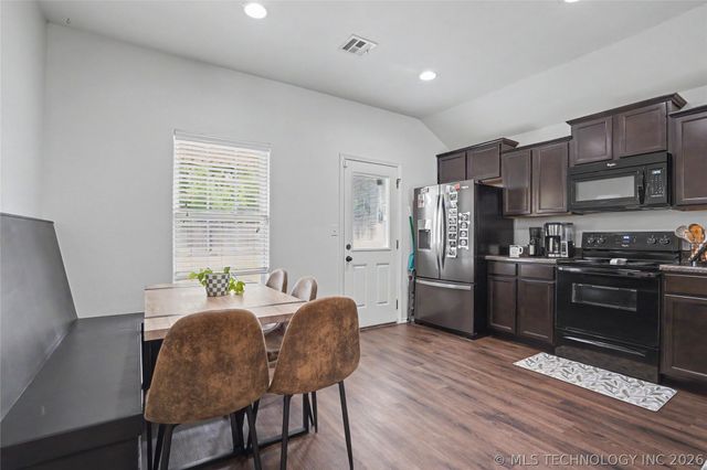 2612 W El Dorado Street, Broken Arrow, OK 74011