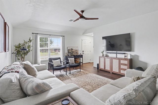 2612 W El Dorado Street, Broken Arrow, OK 74011