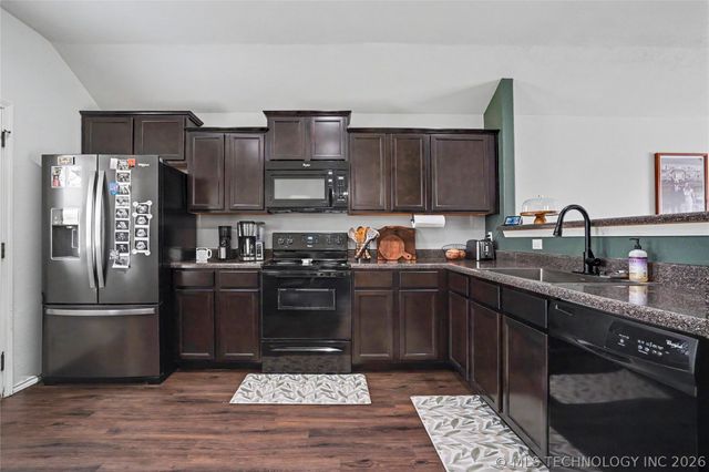 2612 W El Dorado Street, Broken Arrow, OK 74011